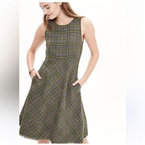 Banana Republic Wool Green Midi Dress
